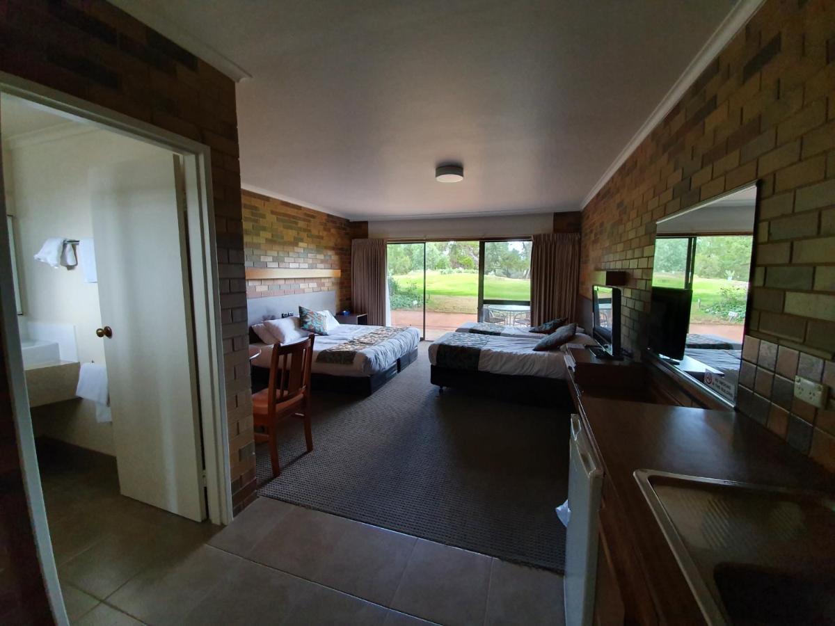 Shepparton Golf Motel Экстерьер фото