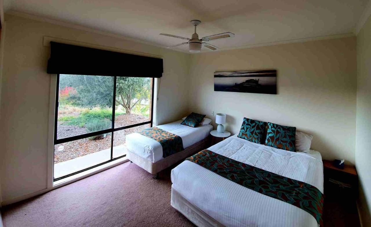 Shepparton Golf Motel Экстерьер фото