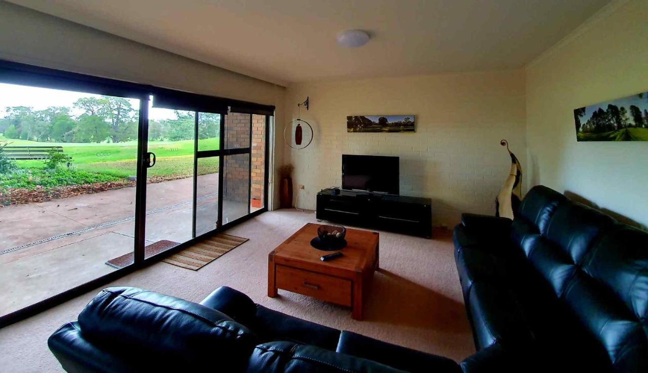 Shepparton Golf Motel Экстерьер фото