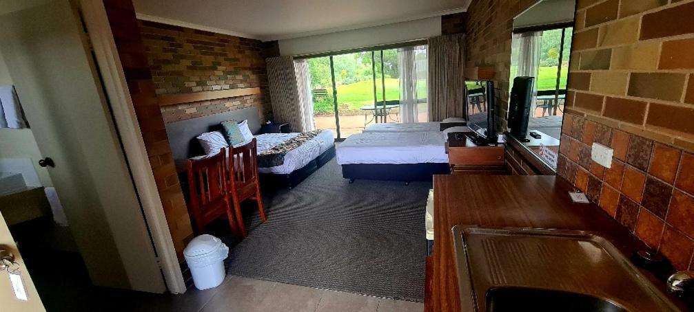 Shepparton Golf Motel Экстерьер фото